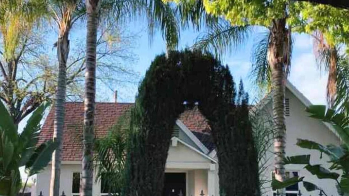 Roosevelt House | 2-bedroom house in charming Fresno with WiFi, AC, fitness room
