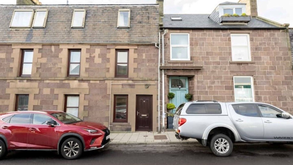 Stonehaven Apartment | 2 Bedroom in the Centre of Stonehaven with Seaviews, near the Beach & Harbour!