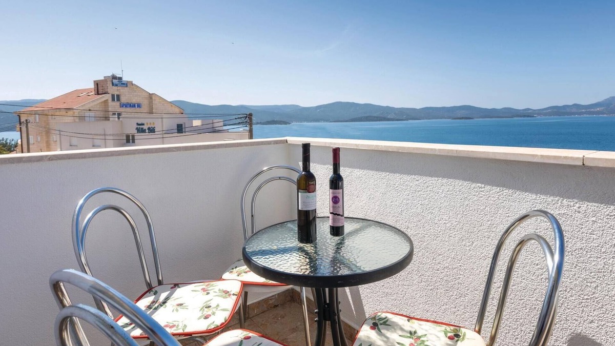 Komarna Apartment | 2 bedroom lovely apartment in Komarna
