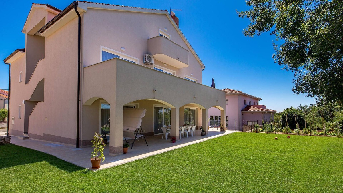 Sarsoni Apartment | 2 bedroom lovely apartment in Viskovo