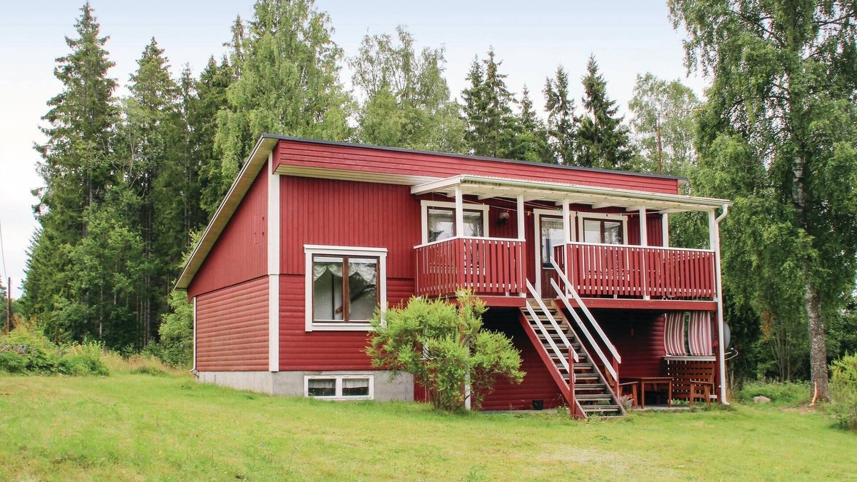Vaxjo Municipality House | 2 bedroom lovely home in Rottne