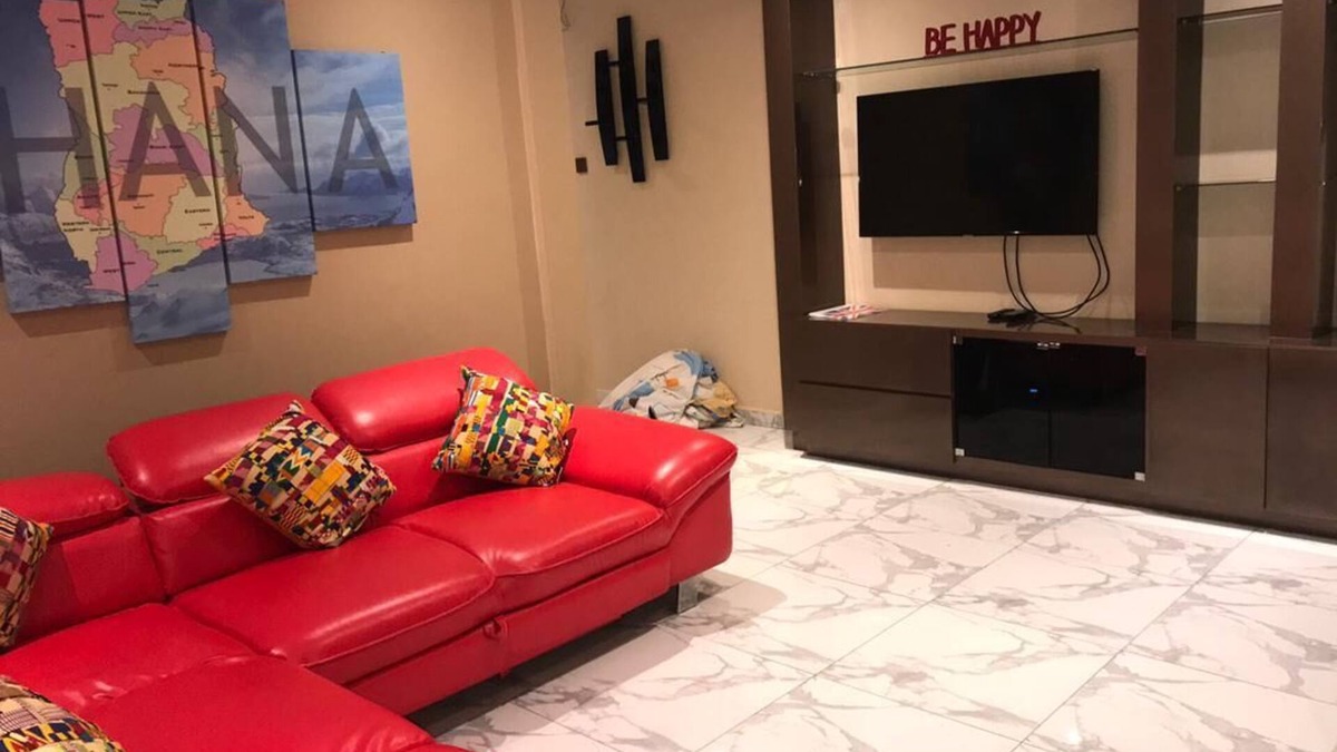 Teshie Apartment | 2 Bedroom Luxury Apartment 10 minutes away from the Airport