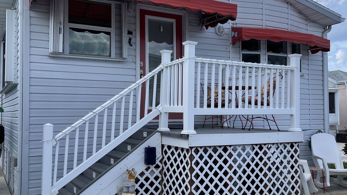 Nettles Island House | 2-bedroom mobile home just 6 minutes to Fort Pierce Beach