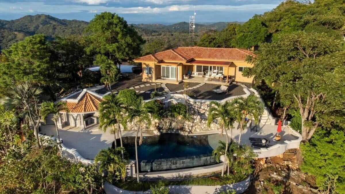 Rio Seco Apartment | 2-Bedroom Mountaintop Apartment with incredible ocean view