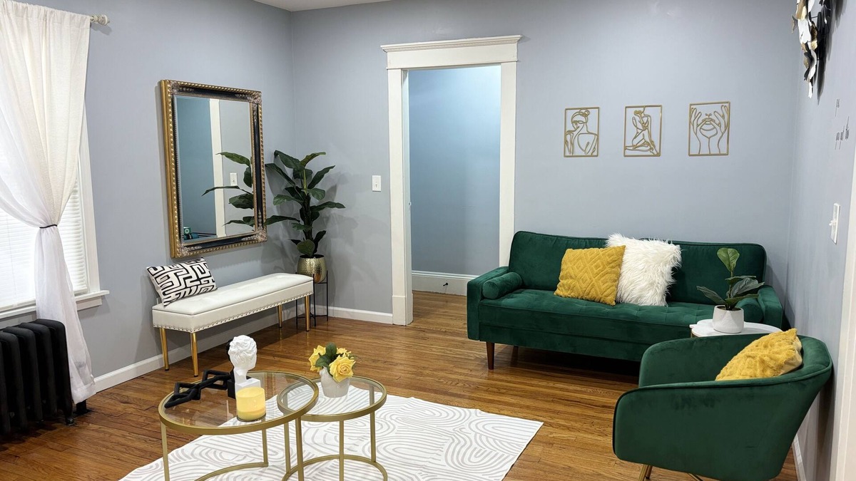 Springfield House | 2 Bedroom-near Hospitals, Six Flag, Big E