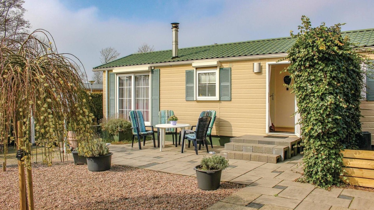 Tzummarum House | 2 bedroom nice home in Tzummarum