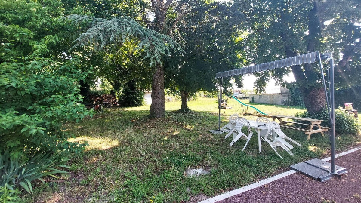 Allonnes House | 2 bedroom nice home in Allonnes