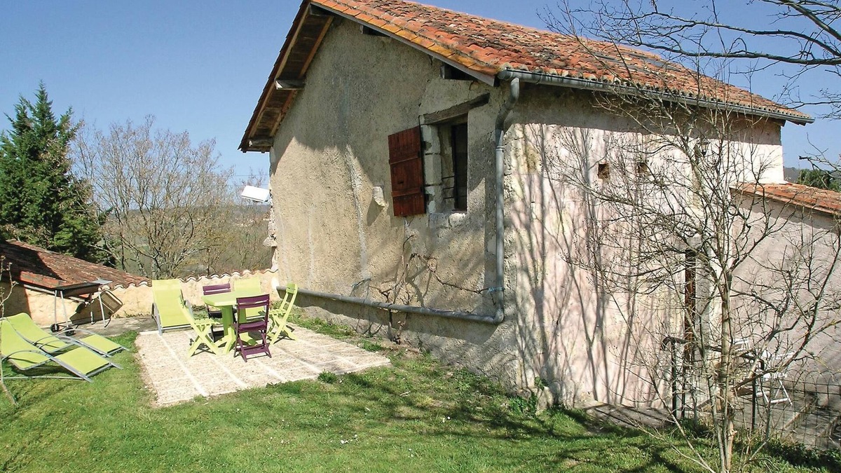 Grignols House | 2 bedroom nice home in Grignols