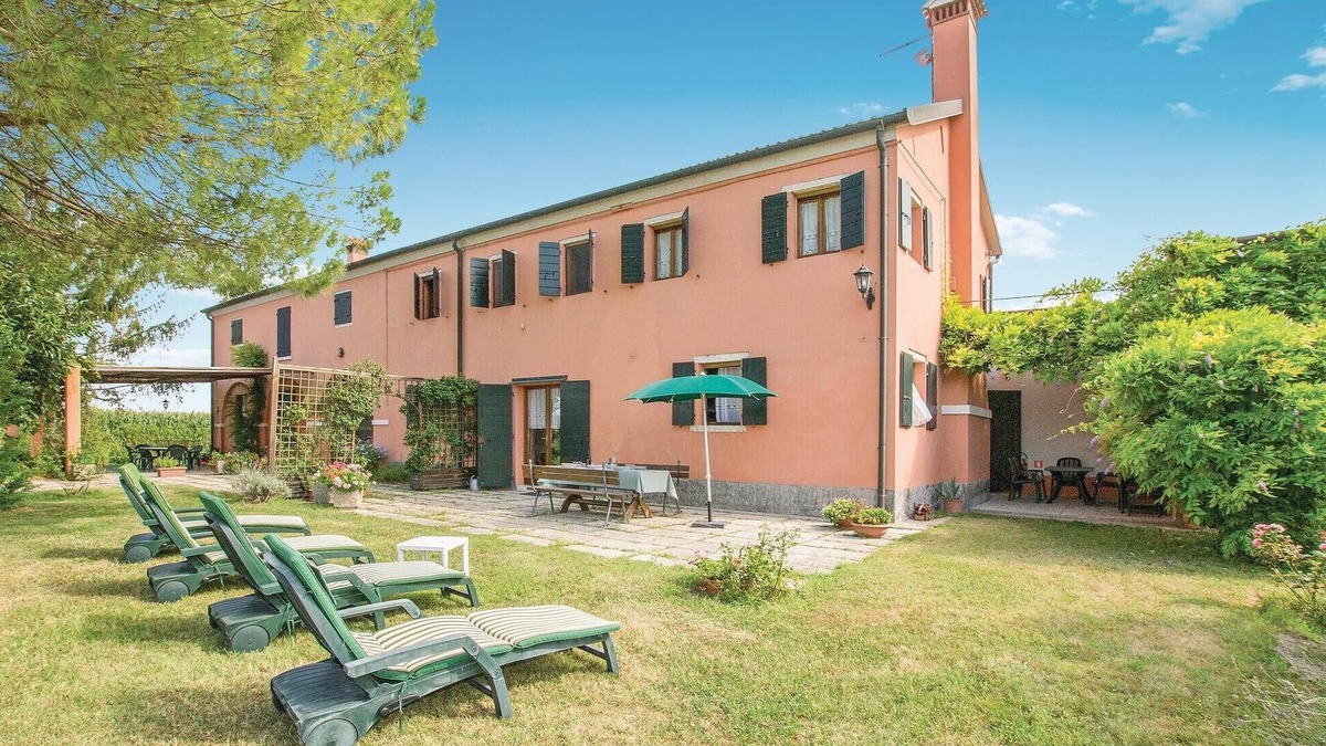 Chioggia House | 2 bedroom nice home in chioggia ve
