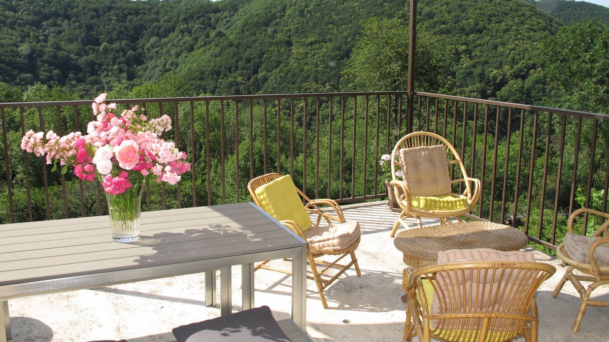 Peux-et-Couffouleux House | 2 Bedroom Private vacation home in Peux et Couffouleux