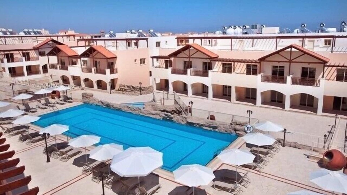 Tersefanou Apartment | 2 Bedroom penthouse apartment with free Internet