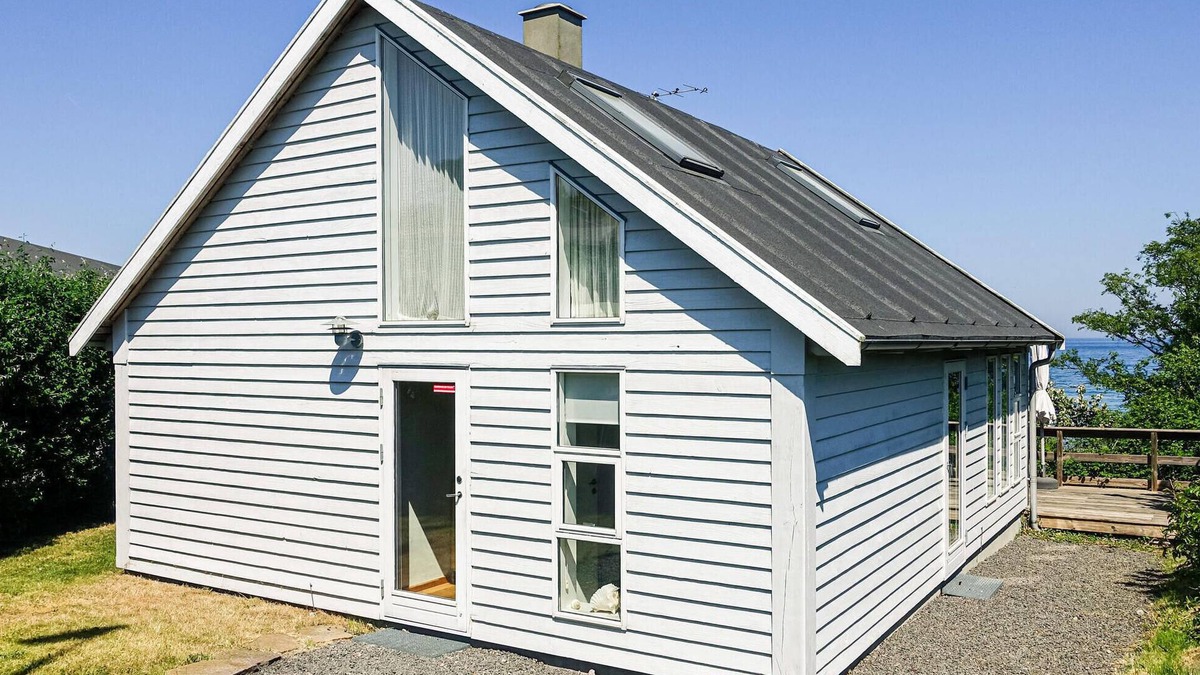 Sandkaas House | 2 bedroom pet friendly home in Allinge