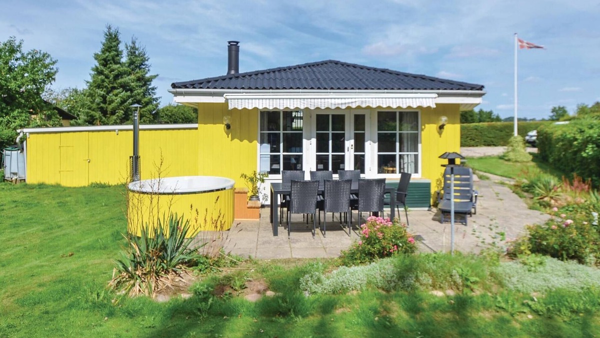 Broager House | 2 bedroom pet friendly home in Broager
