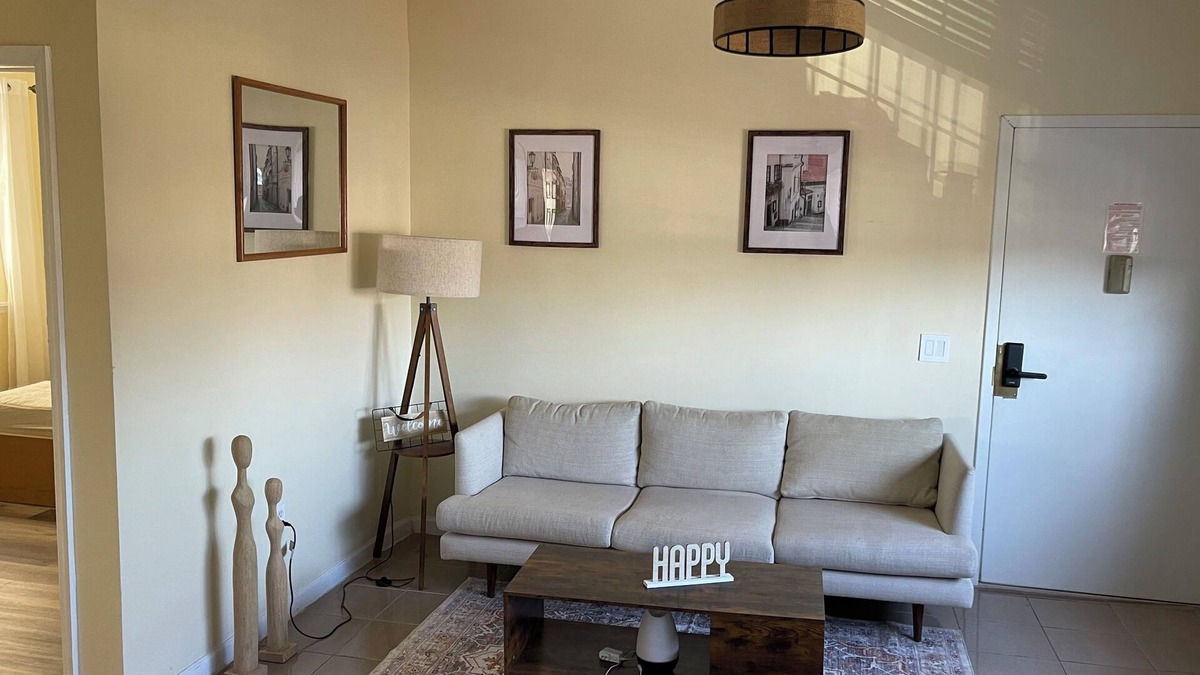 Flatbush Apartment | 2 Bedroom Private Smart Unit with Patio & Private Parking Option!