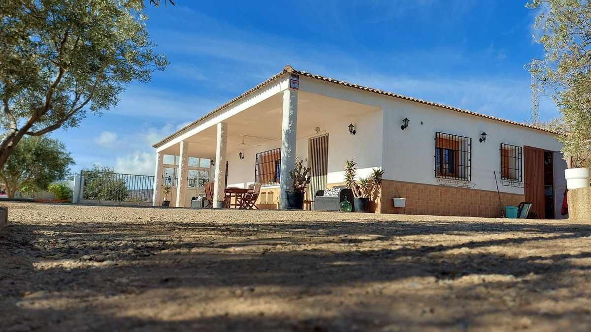 Albondon House | 2 Bedroom Private vacation home in Albondon