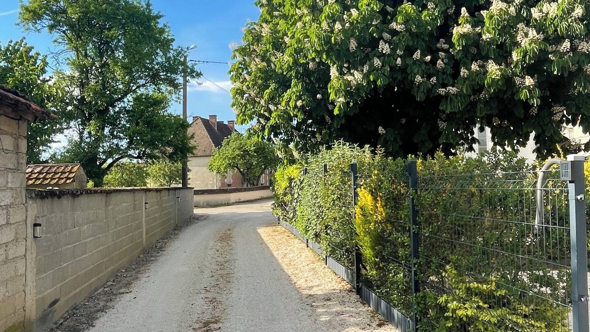 Annoire House | 2 Bedroom Private vacation home in Annoire