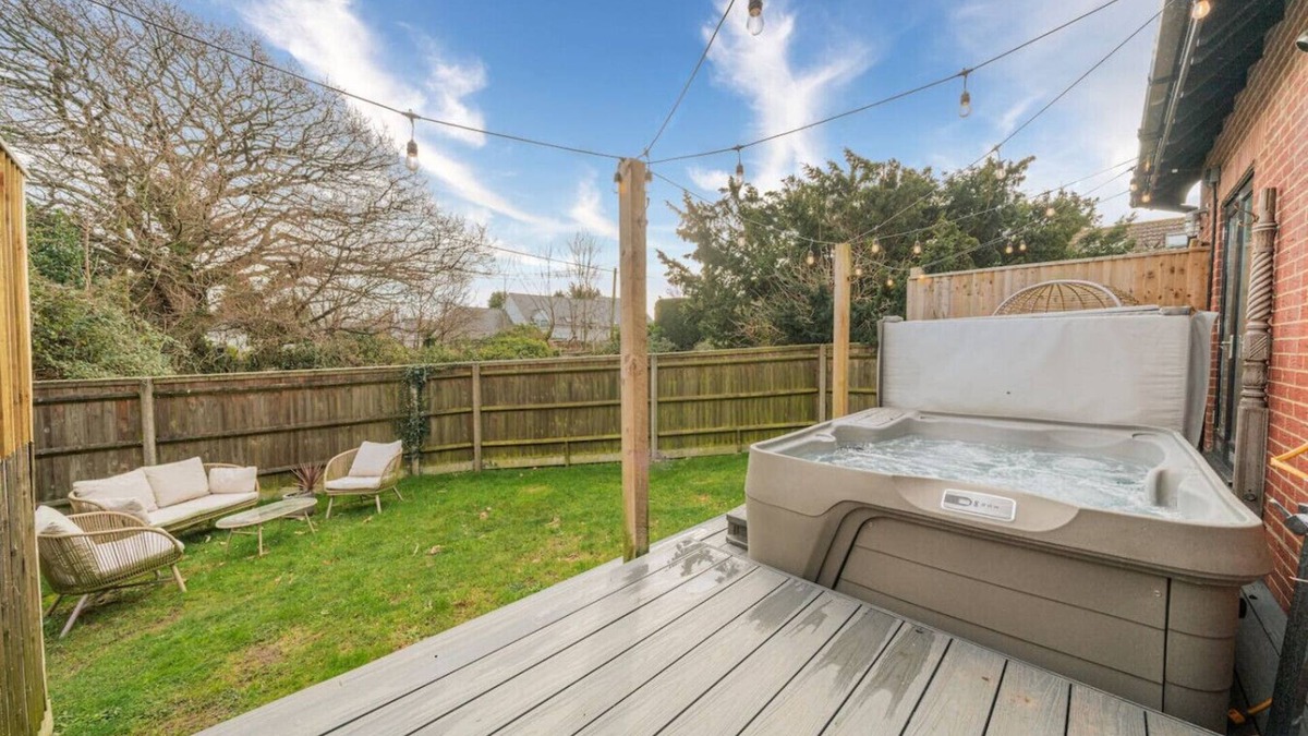 New Forest District Cottage | 2-bedroom property in prime location