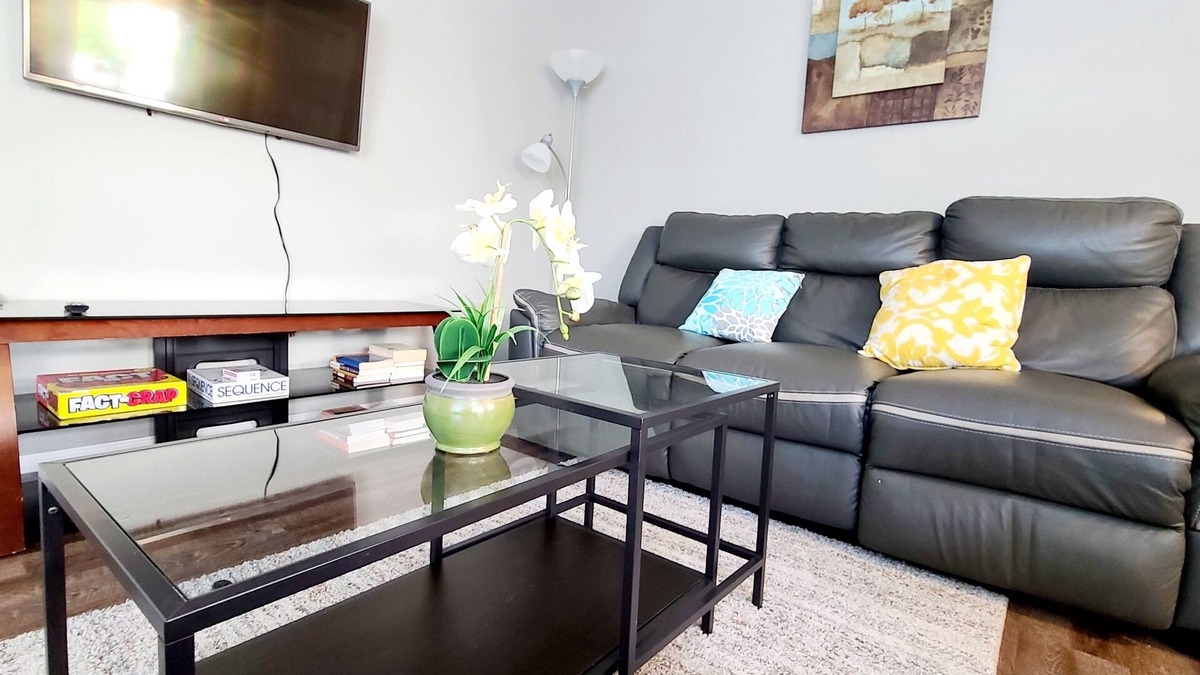Aloha House | 2 Bedroom Single Story Townhouse