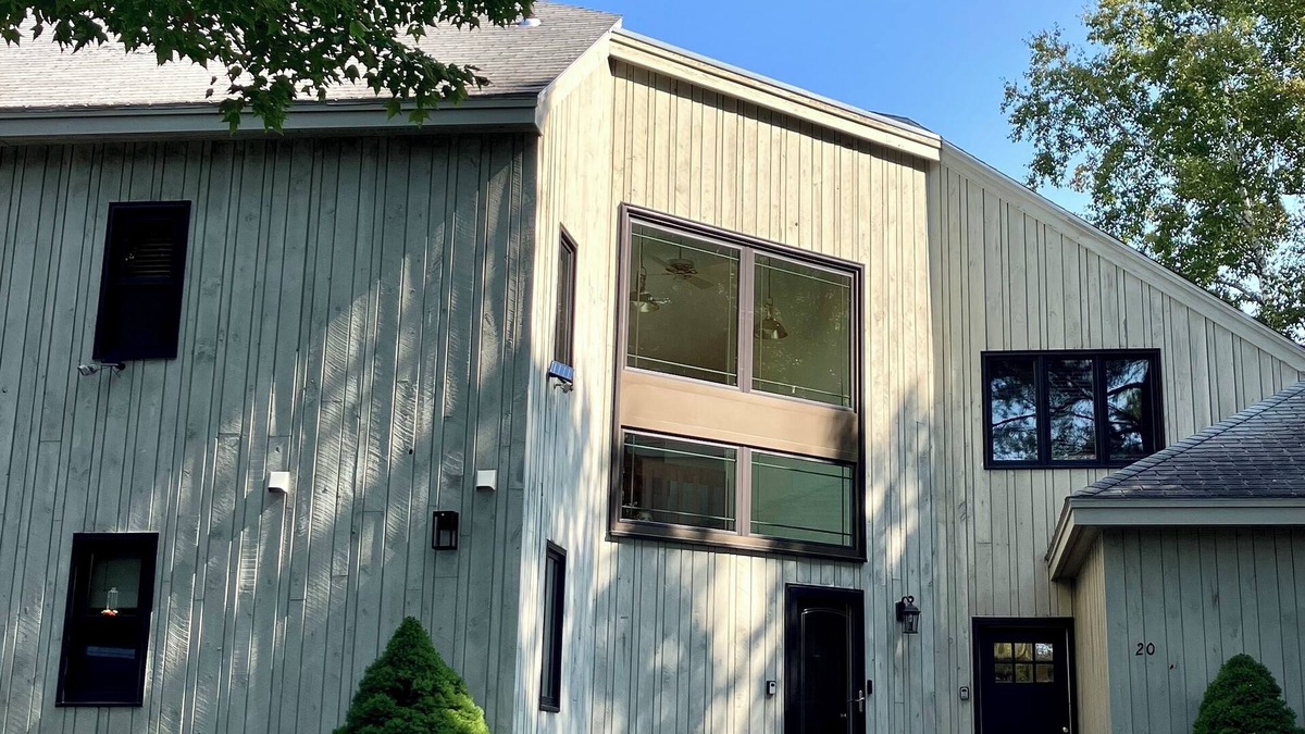 Waterville Valley Apartment | 2 Bedroom Sleeps 6, Walk to Town Sq. Pet Friendly Waterville Valley