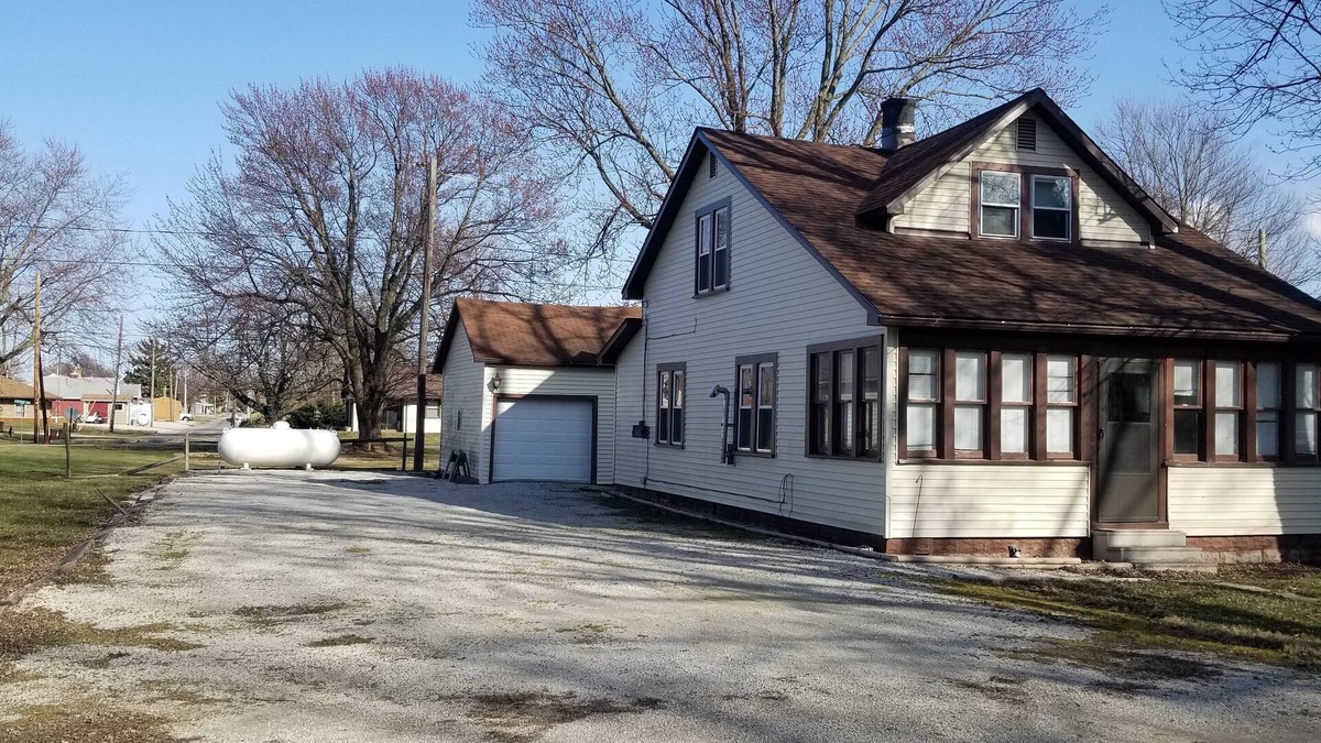 Oak Harbor House | 2 bedroom sleeps 6