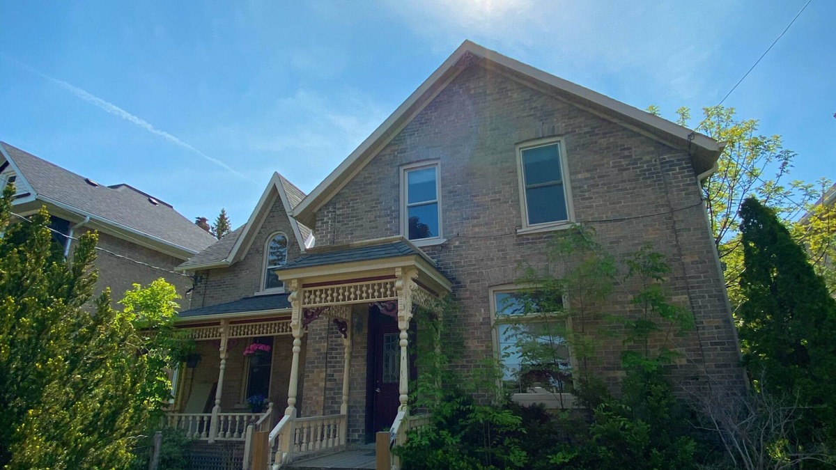 Southampton Apartment | 2 Bedroom, Southampton Apartment Near Beach & Downtown