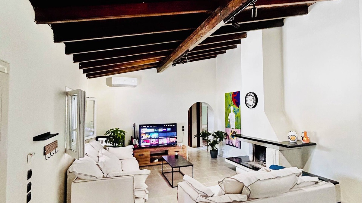Giannades Cottage | 2-bedroom spacious cottage in top location next to best beaches at Corfu with AC