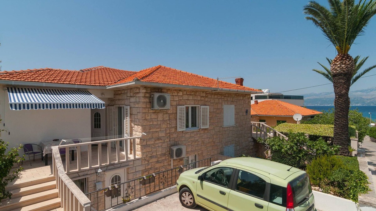 Supetar Apartment | 2 bedroom stunning apartment in Supetar