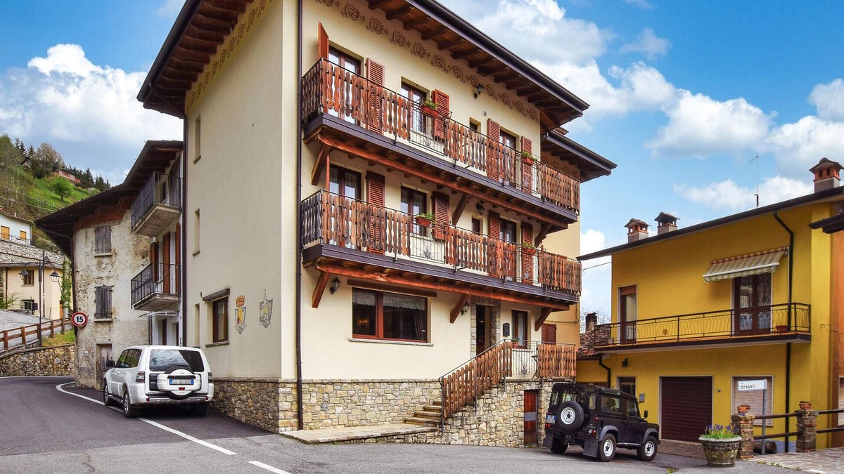 Tavernole sul Mella Apartment | 2 bedroom stunning apartment in Pezzoro