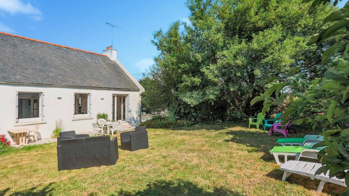 Ploumagoar House | 2 bedroom stunning home in Ploumagoar