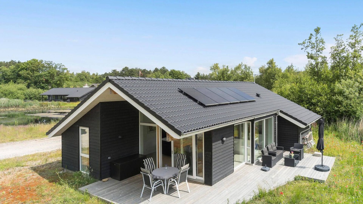 Vibæk Strand House | 2 bedroom stunning home in Ebeltoft