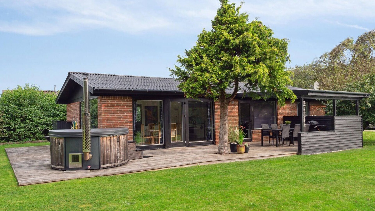 Vinderup House | 2 bedroom stunning home in Vinderup