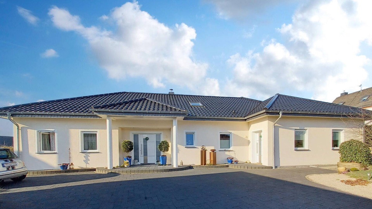 Arzfeld House | 2 bedroom stunning home in Arzfeld