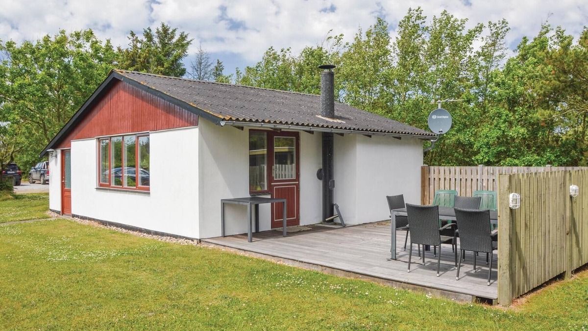 Grærup Strand House | 2 bedroom stunning home in Oksbøl