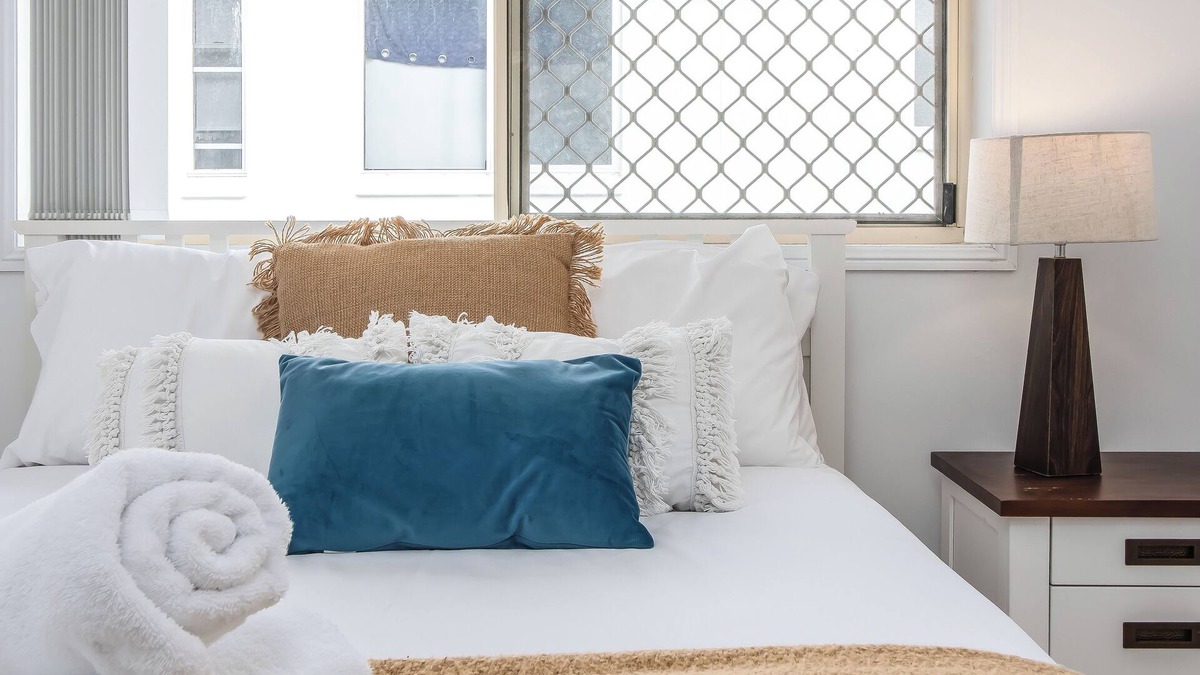 Kingscliff Apartment | 2 Bedroom Top Floor Across The Road From The Beach!