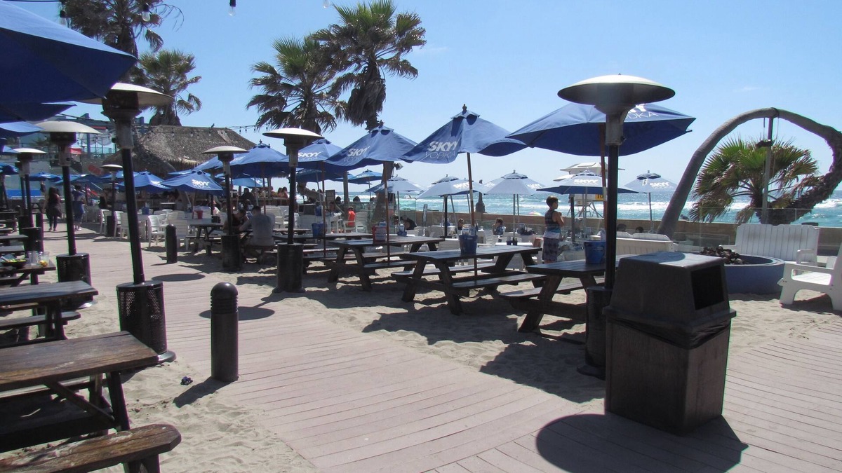 Central Mission Beach House | 2 Bedroom Townhome 2 Mins. to the Beach