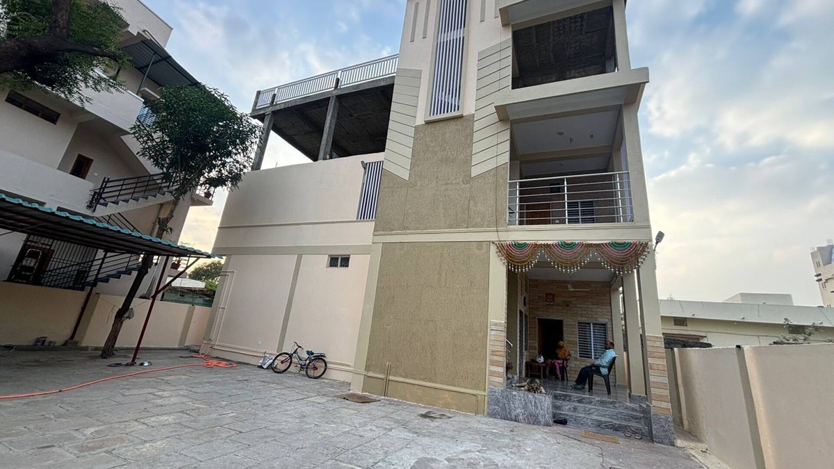 Kalaburagi House | 2-bedroom townhome in delightful Kalaburagi with WiFi, AC