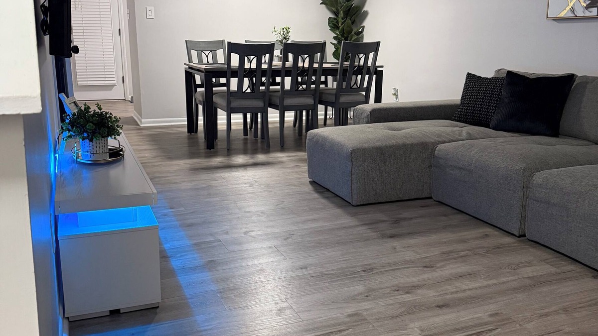 Charlotte House | 2-bedroom townhome in awesome Charlotte with AC, WiFi