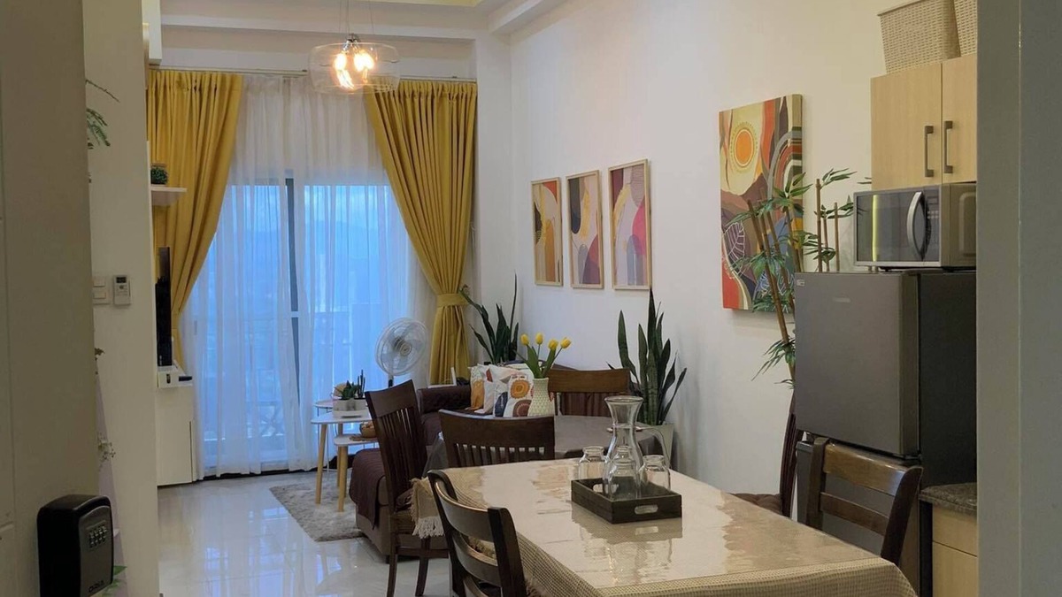 Marikina House | 2-Bedroom Unit in Pasig near BGC , Makati & Ortigas with a Breathtaking View