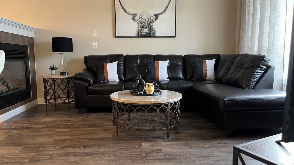 Grande Prairie House | 2 bedroom upper level of home in Grande Prairie