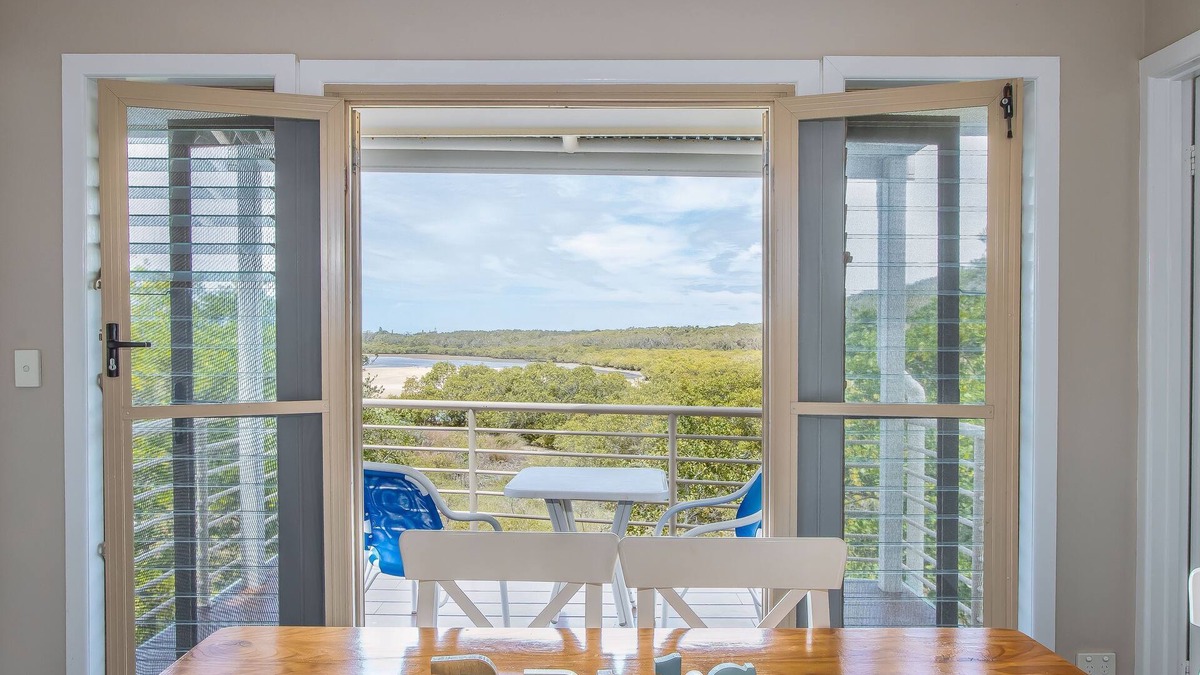 Hastings Point Apartment | 2 Bedroom Upstairs Estuary Water View - Hastings Cove!