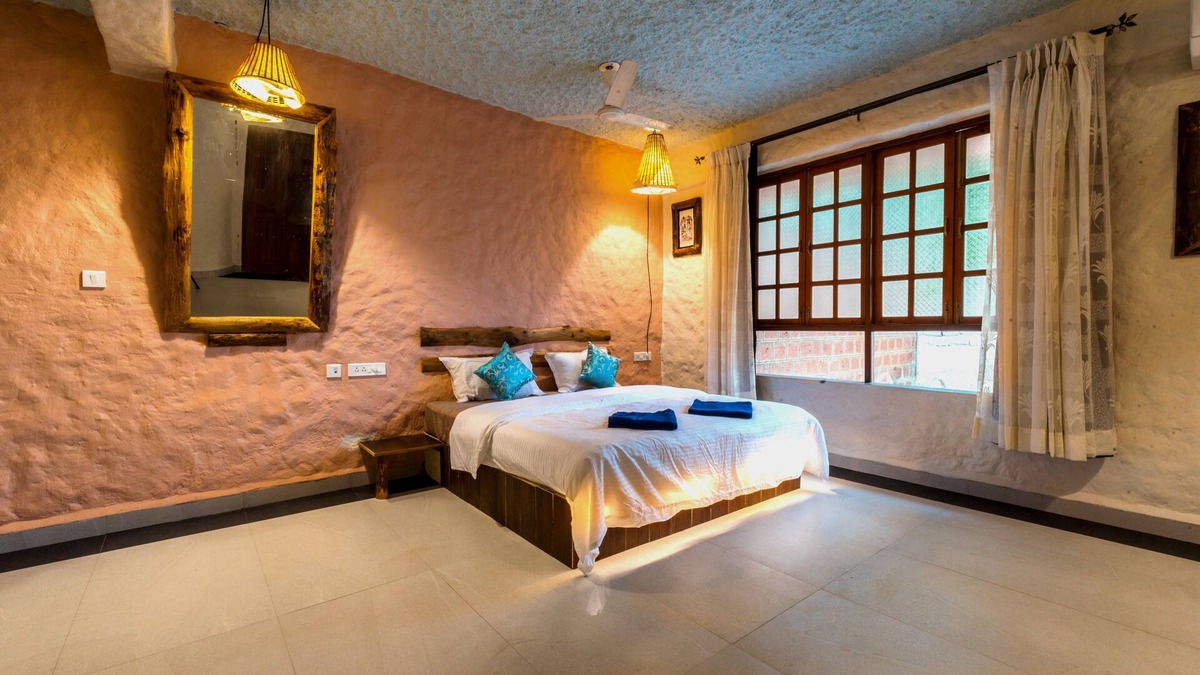Assagao Villa | 2 Bedroom Villa with Private Pool in Anjuna