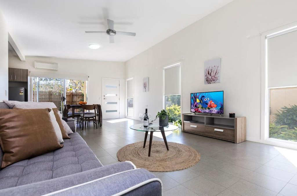 Cessnock House | 2 Bedroom w/Parking Near Central Cessnock