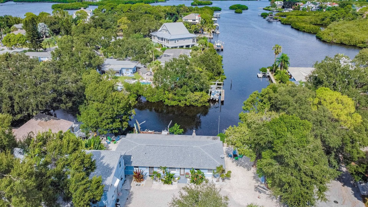 Ozona Apartment | 2 Bedroom Waterfront Apt In Ozona/Palm Harbor Beachcomber