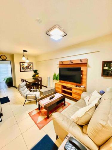 Taguig Apartment | 2-bedroom with Balcony in a Resort Setting - H Ivory