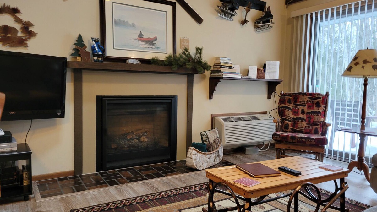 Hill City House | 2 Bedroom with Loft - 2 Bathroom Townhome with easy access to Activities