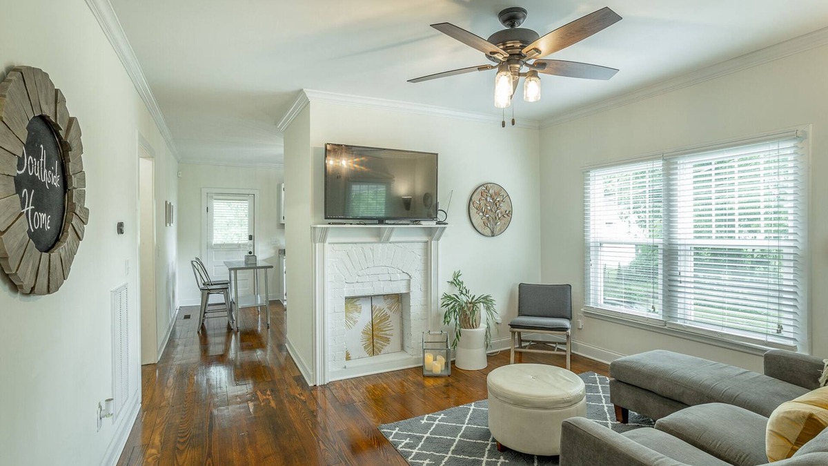 Chattanooga House | 2 bedrooms, 1 bath, cozy kitchen, living room and game room/multipurpose room.