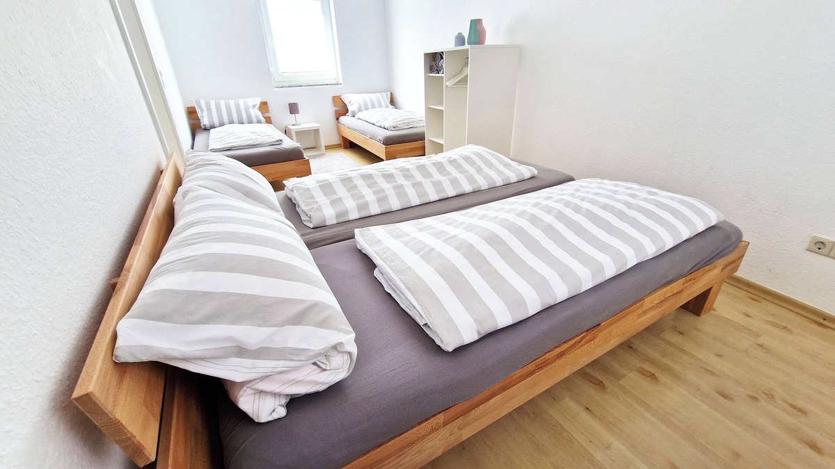 Rheinhausen Apartment | 2 Bedrooms Apartment In Rheinhausen