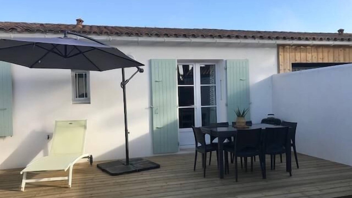 Le Bois-Plage-en-Re Apartment | 2 Bedrooms Apartment In Le Bois-Plage-En-Ré