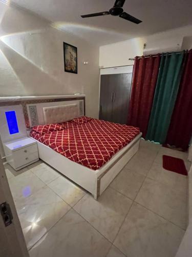 Ghaziabad Apartment | 2 BHK fully furnished guest apartment - ghaziabad