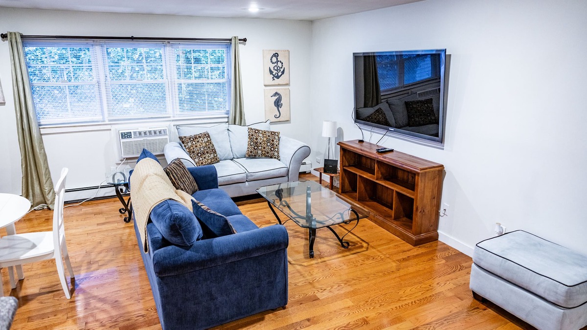 Asbury Park Apartment | 2 blocks to the beach- pet friendly with parking!